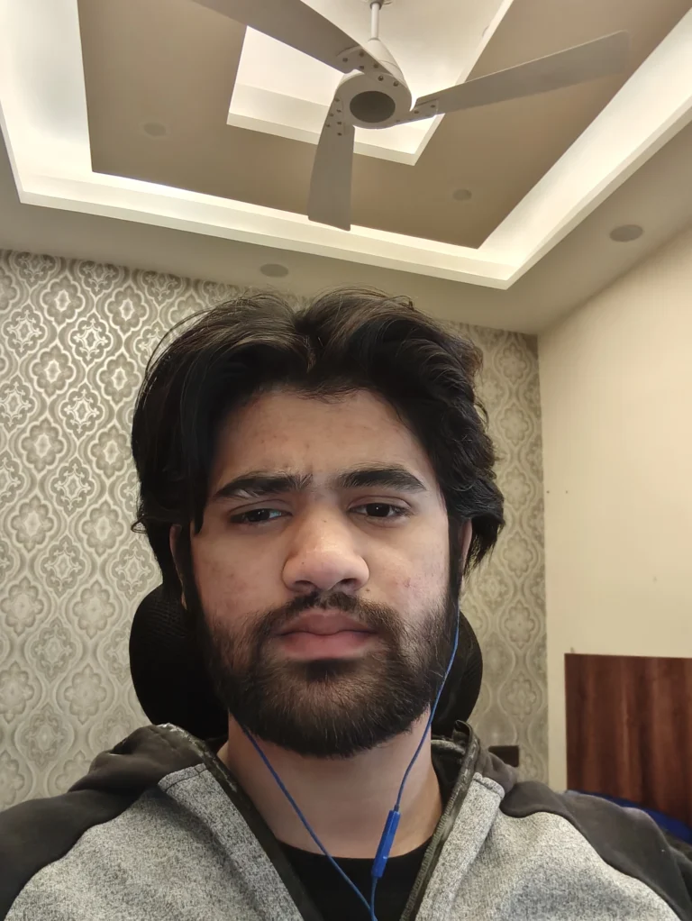 Ashutosh Bhatt, digital marketer and SEO specialist from Delhi, founder of ClarityWire and YourDigiHelp